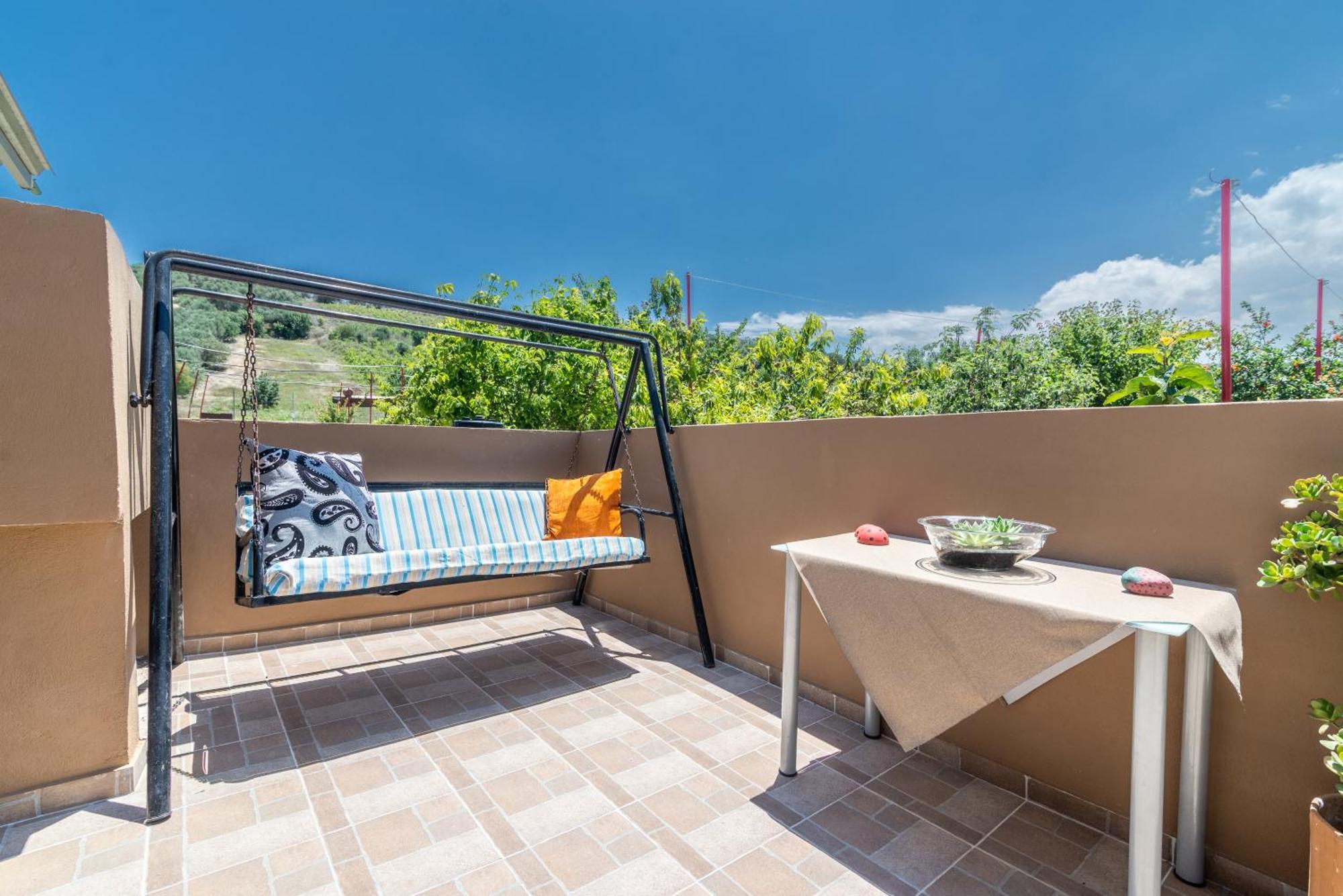 Countryhouse Villa With Pool & Private Parking 伊拉克利翁 外观 照片