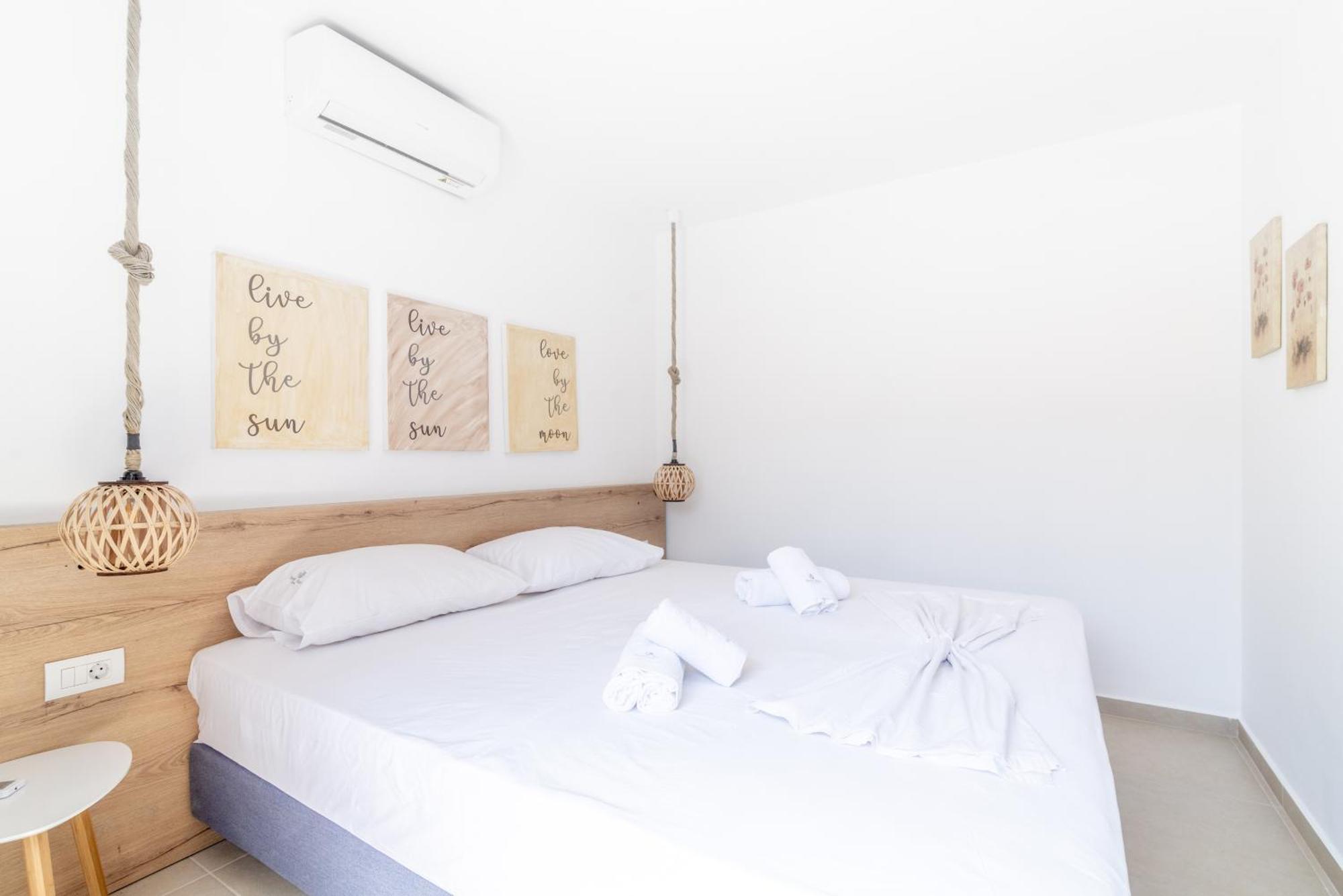 Countryhouse Villa With Pool & Private Parking 伊拉克利翁 外观 照片