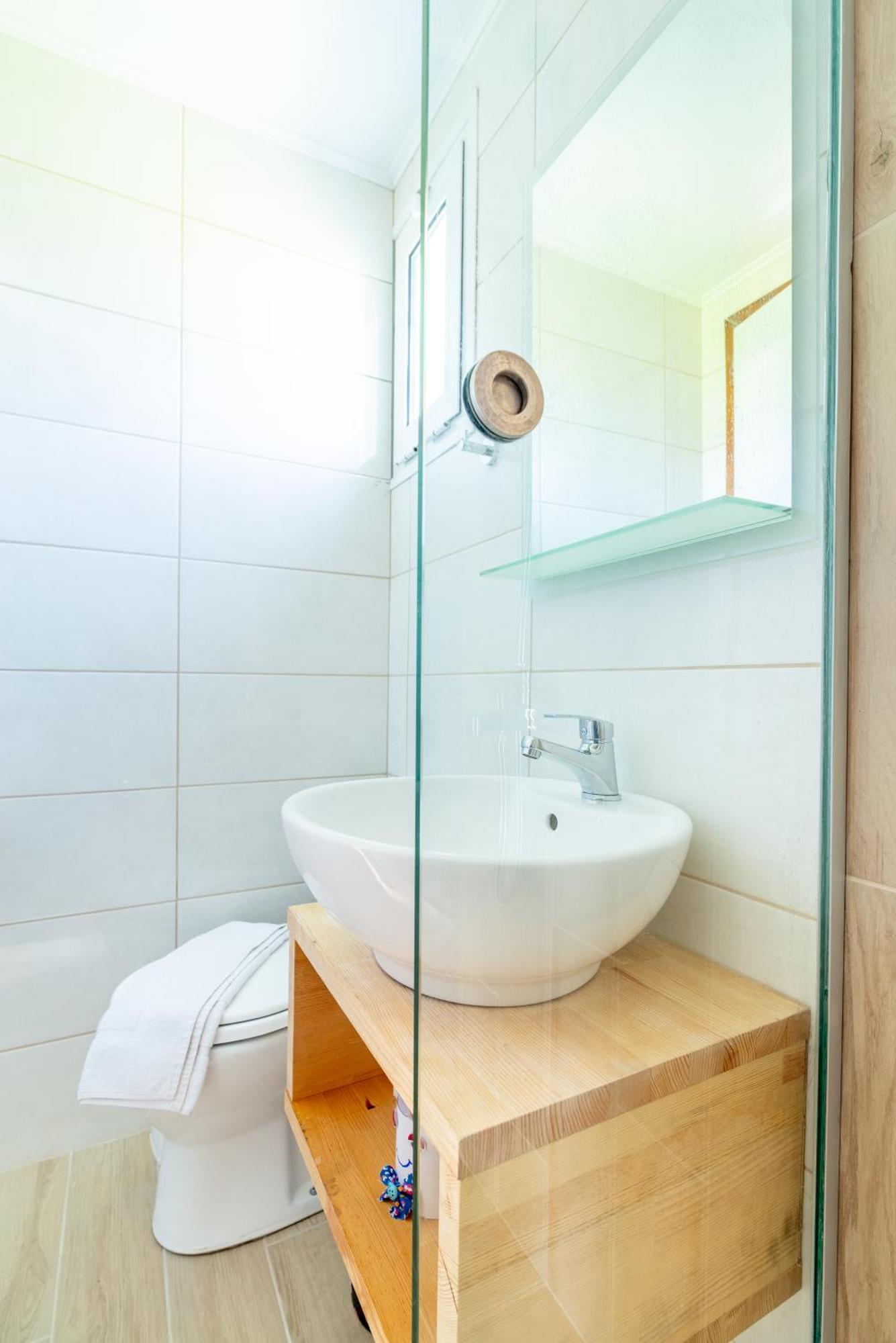 Countryhouse Villa With Pool & Private Parking 伊拉克利翁 外观 照片