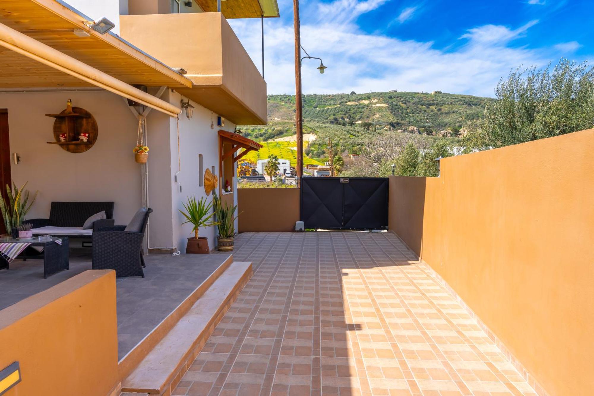 Countryhouse Villa With Pool & Private Parking 伊拉克利翁 外观 照片