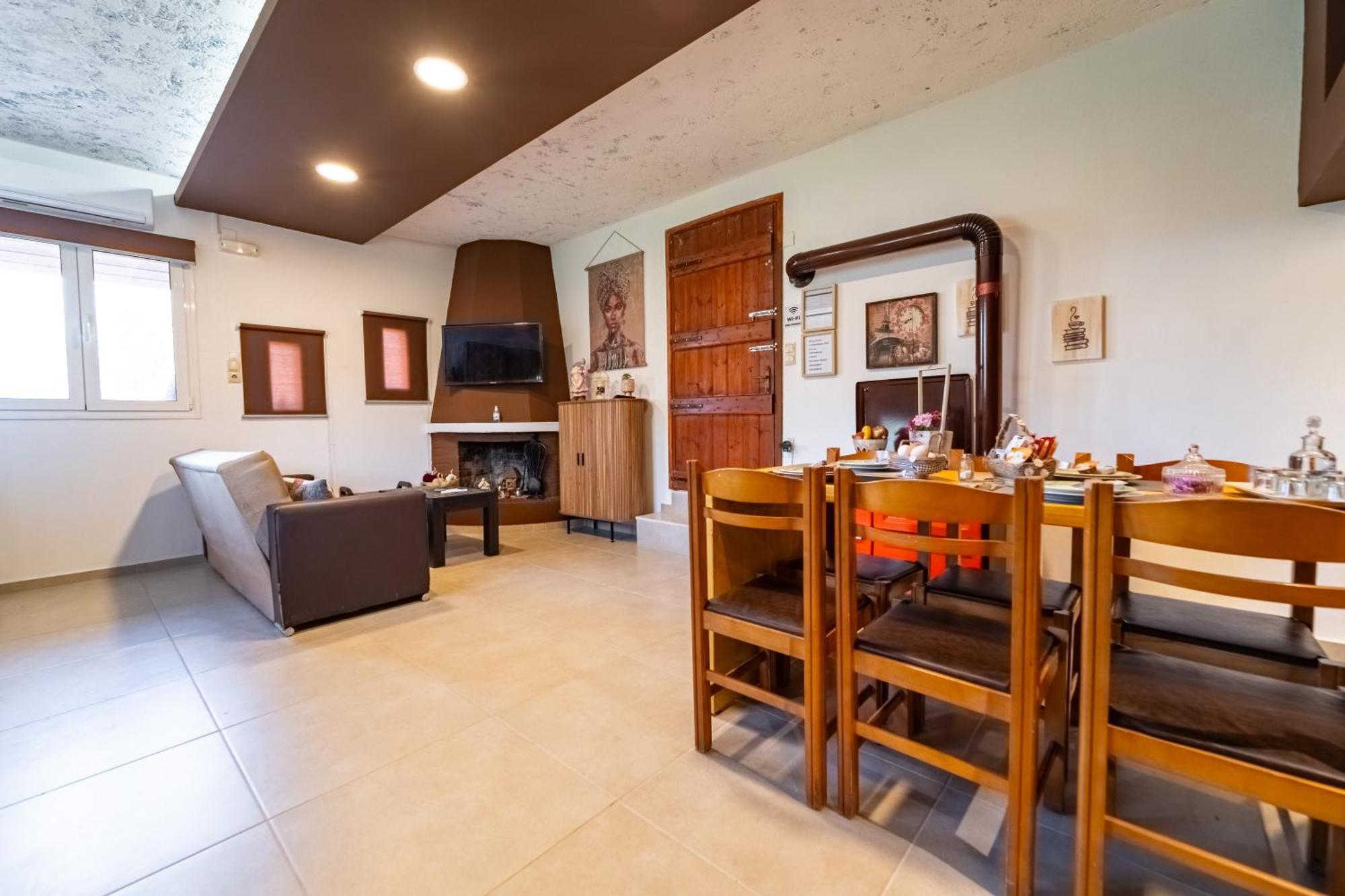 Countryhouse Villa With Pool & Private Parking 伊拉克利翁 外观 照片